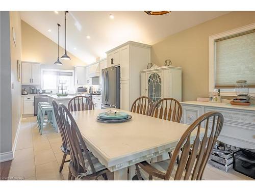 145 Beechwood Avenue, Fort Erie, ON - Indoor Photo Showing Dining Room