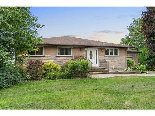 537 Sandy Bay Road Road S, Dunnville, ON - Outdoor