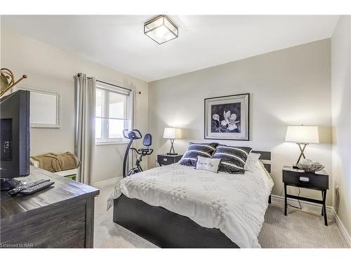 302 A-678 Line 2 Road, Niagara-On-The-Lake, ON - Indoor Photo Showing Bedroom