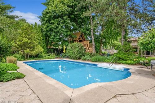 15842 Niagara River Parkway E, Niagara-On-The-Lake, ON - Outdoor With In Ground Pool With Backyard