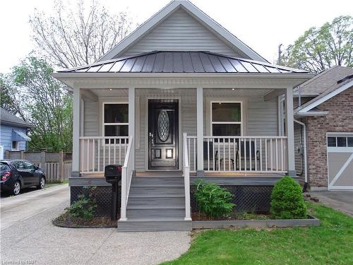 217 York Street, St. Catharines, ON - Outdoor With Deck Patio Veranda With Facade