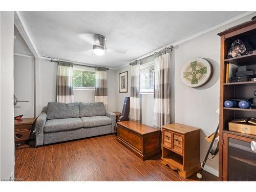 3810 Disher Street, Ridgeway, ON - Indoor Photo Showing Living Room