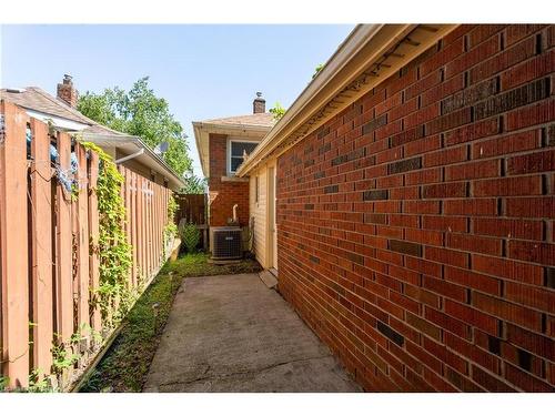 22 Ferndale Avenue, St. Catharines, ON - Outdoor With Exterior