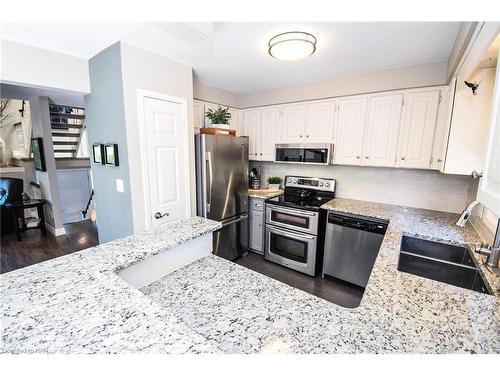 9-178 Scott Street, St. Catharines, ON - Indoor Photo Showing Kitchen With Double Sink