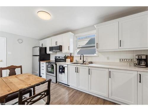 47 Dunkirk Road, Welland, ON - Indoor Photo Showing Kitchen With Double Sink