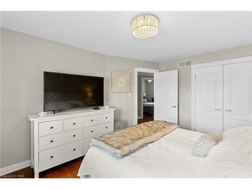 5 Bravetti Circle, St. Catharines, ON - Indoor Photo Showing Bedroom