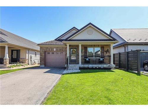 335 Empress Avenue, Welland, ON - Outdoor With Deck Patio Veranda With Facade