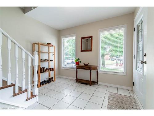 4526 Green Meadow Boulevard, Beamsville, ON - Indoor Photo Showing Other Room