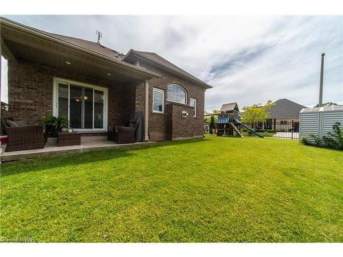 8871 Mcgarry Drive, Niagara Falls, ON - Outdoor With Deck Patio Veranda