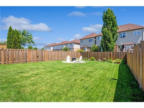 211 Devine Crescent, Thorold, ON - Outdoor With Backyard