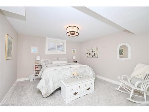 3511 Trillium Crescent, Ridgeway, ON - Indoor Photo Showing Bedroom