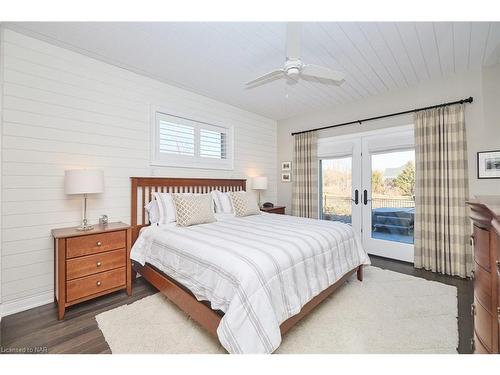 3511 Trillium Crescent, Ridgeway, ON - Indoor Photo Showing Bedroom