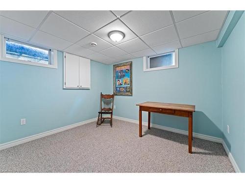 1042 Lakeshore Road W, St. Catharines, ON - Indoor Photo Showing Other Room