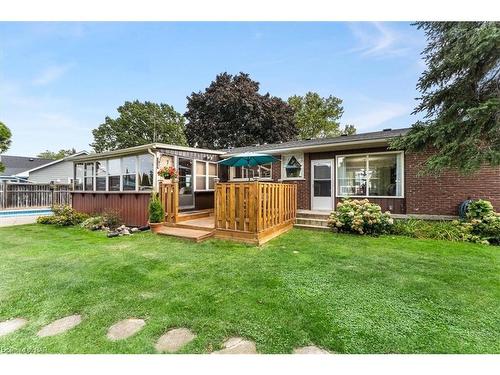 1042 Lakeshore Road W, St. Catharines, ON - Outdoor