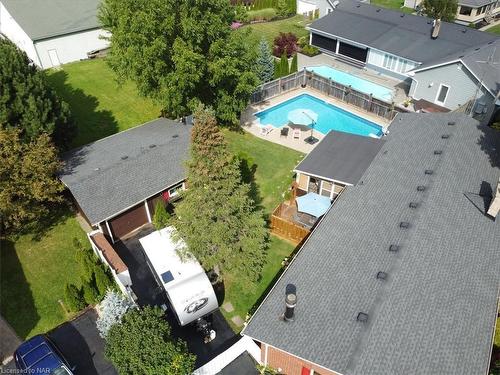1042 Lakeshore Road W, St. Catharines, ON - Outdoor With In Ground Pool