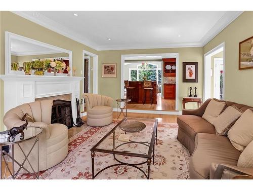 14443 Niagara River Parkway, Niagara-On-The-Lake, ON - Indoor Photo Showing Living Room With Fireplace