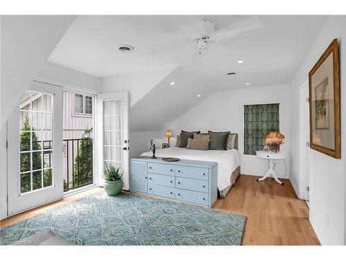 14443 Niagara River Parkway, Niagara-On-The-Lake, ON - Indoor Photo Showing Bedroom