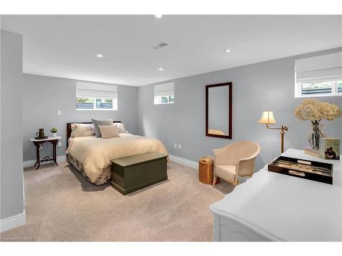 14443 Niagara River Parkway, Niagara-On-The-Lake, ON - Indoor Photo Showing Bedroom