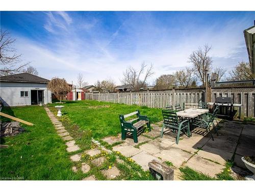 25 Jennet Street, Fort Erie, ON - Outdoor With Backyard