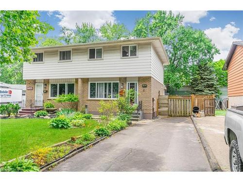 4433 Meadowvale Drive, Niagara Falls, ON - Outdoor With Facade