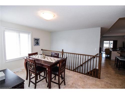 49 Shipview Court, Welland, ON - Indoor Photo Showing Dining Room