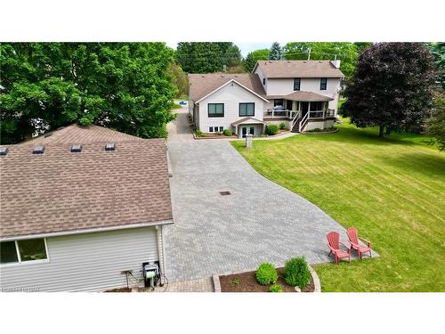 1084 Quaker Road, Fonthill, ON - Outdoor With Deck Patio Veranda