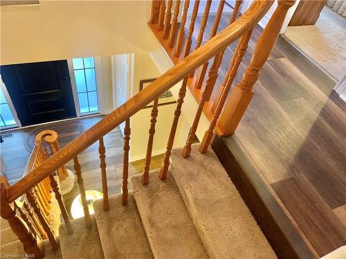 1084 Quaker Road, Fonthill, ON - Indoor Photo Showing Other Room