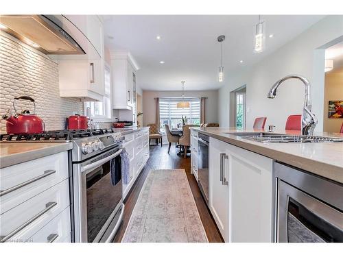 13 Mccaffery Crescent, St. Catharines, ON - Indoor Photo Showing Kitchen With Double Sink With Upgraded Kitchen
