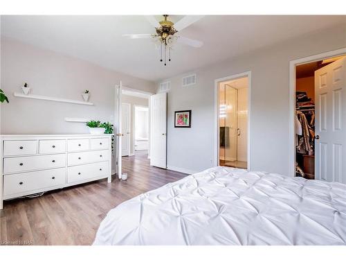 13 Mccaffery Crescent, St. Catharines, ON - Indoor Photo Showing Bedroom