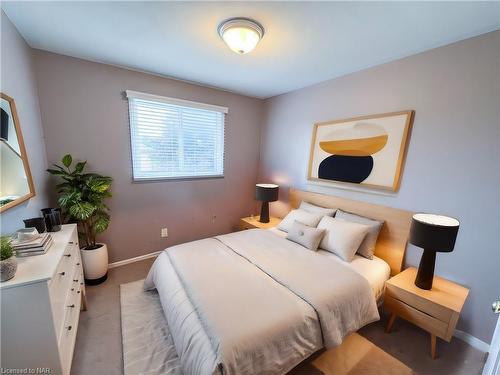 60 Westland Street, St. Catharines, ON - Indoor Photo Showing Bedroom