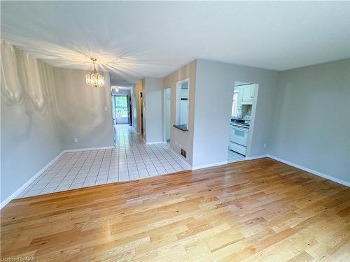 60 Westland Street, St. Catharines, ON - Indoor Photo Showing Other Room