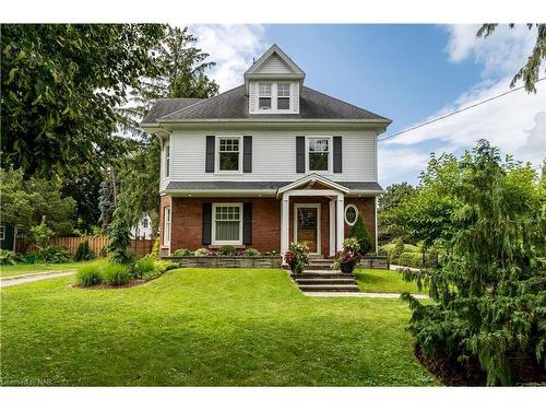 110 Main Street E, Grimsby, ON - Outdoor With Deck Patio Veranda With Facade