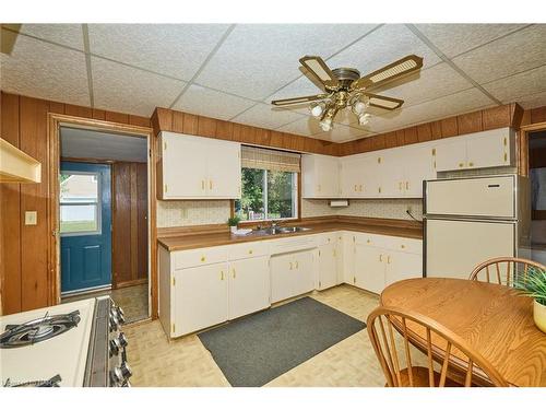 11357 Fowler Road, Wainfleet, ON - Indoor Photo Showing Kitchen With Double Sink