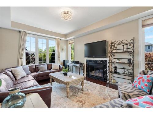 6500 St. Michael Avenue, Niagara Falls, ON - Indoor Photo Showing Living Room With Fireplace