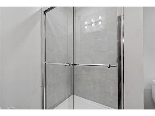 3054 Thunder Bay Road, Ridgeway, ON - Indoor Photo Showing Bathroom