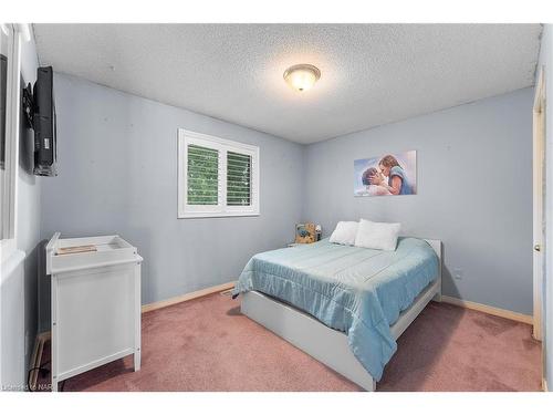 3387 Cardinal Drive, Niagara Falls, ON - Indoor Photo Showing Bedroom