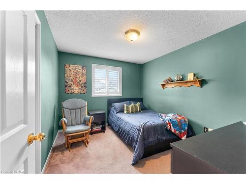3387 Cardinal Drive, Niagara Falls, ON - Indoor Photo Showing Bedroom