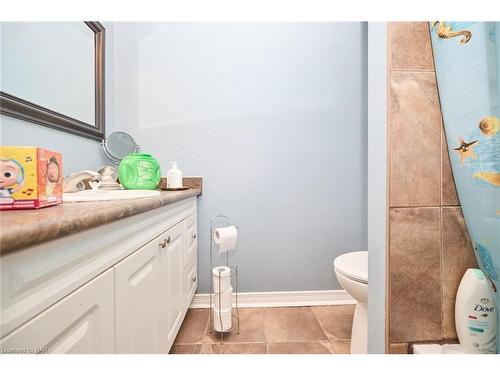 41 Albert Street, Welland, ON - Indoor Photo Showing Bathroom