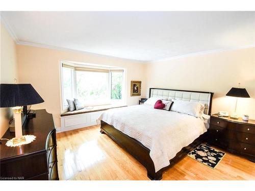 66 Port Master Drive, St. Catharines, ON - Indoor Photo Showing Bedroom
