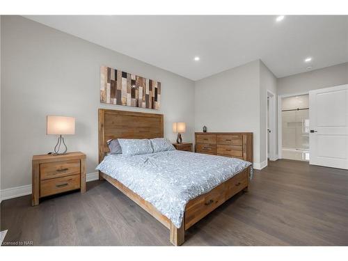 740 Clarence Street, Port Colborne, ON - Indoor Photo Showing Bedroom