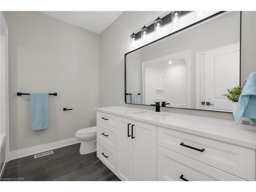 740 Clarence Street, Port Colborne, ON - Indoor Photo Showing Bathroom