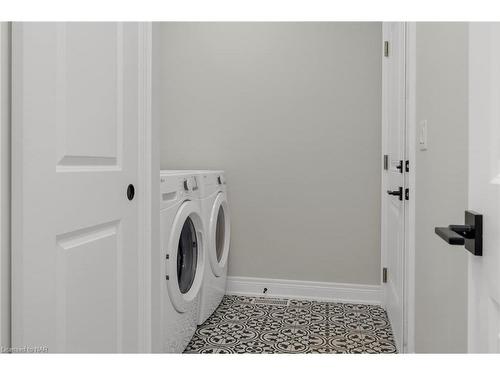 740 Clarence Street, Port Colborne, ON - Indoor Photo Showing Laundry Room
