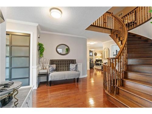 10 Meadowbrook Lane, Pelham, ON - Indoor Photo Showing Other Room