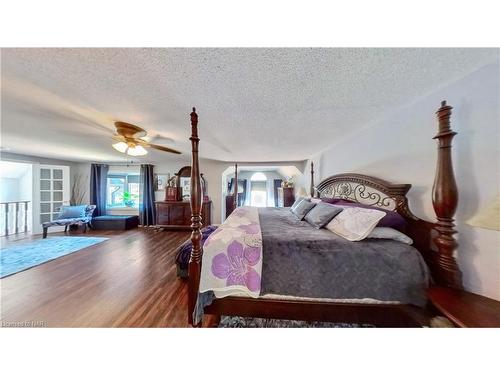 10 Meadowbrook Lane, Pelham, ON - Indoor Photo Showing Bedroom