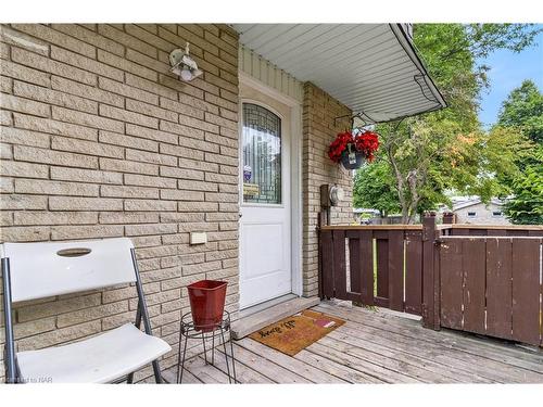 4517 Sussex Drive, Niagara Falls, ON - Outdoor With Deck Patio Veranda With Exterior