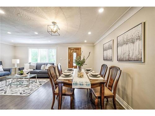 2943 St Paul Avenue, Niagara Falls, ON - Indoor Photo Showing Dining Room