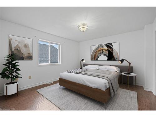 8160 Barrett Crescent, Niagara Falls, ON - Indoor Photo Showing Bedroom