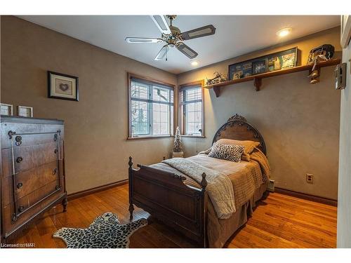 523 Highway 3 Highway, Port Colborne, ON - Indoor Photo Showing Bedroom