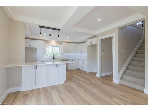 4182 Fly Road, Lincoln, ON - Indoor Photo Showing Kitchen