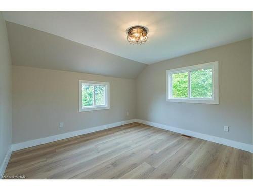 4182 Fly Road, Lincoln, ON - Indoor Photo Showing Other Room